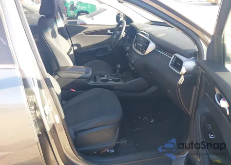 2016 Kia Sorento 3.3L Lx from USA, damaged, VIN 5XYPGDA53GG067871